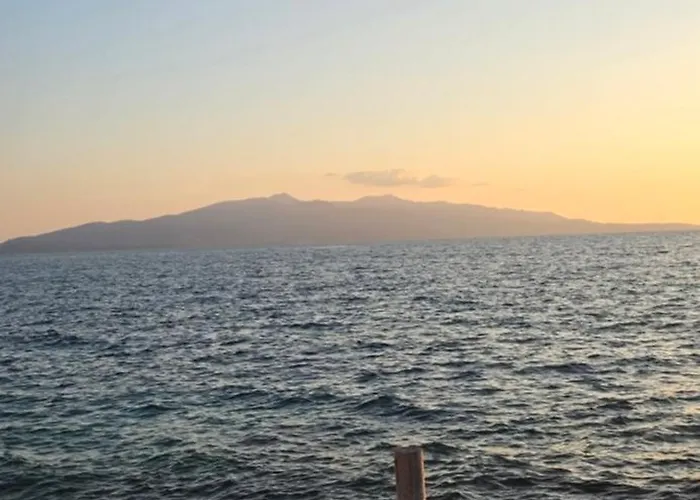 Ionian Seaview 11 Bougainville *